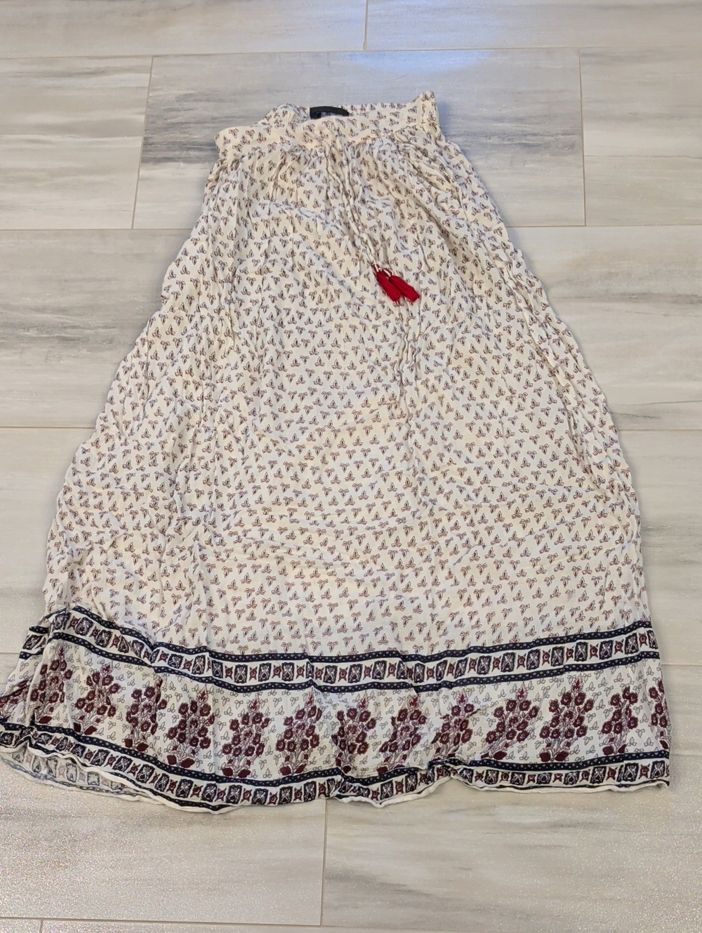 Trafaluc (Zara) Cream Maxi Skirt with Red Tassel and Navy Floral Hem